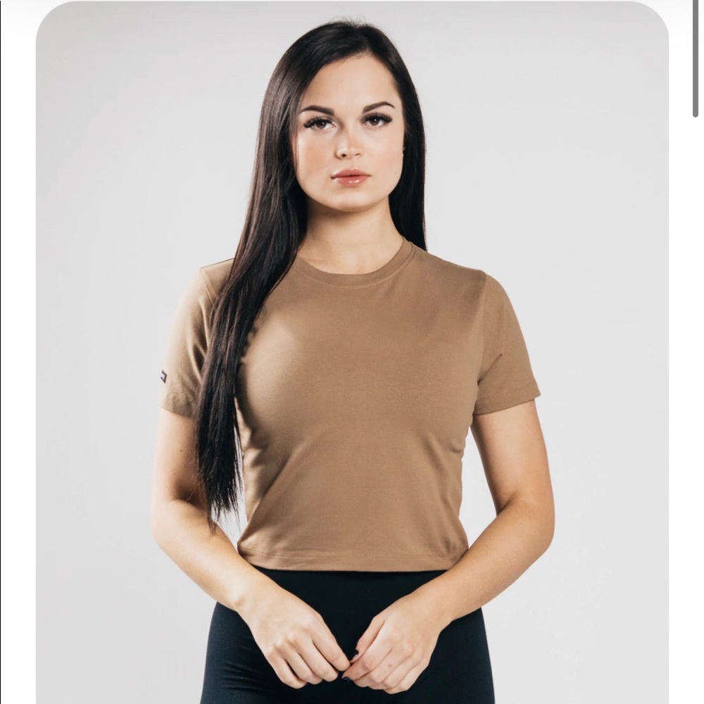 Alphalete, Essential Short Sleeve Crop shirt, Size small